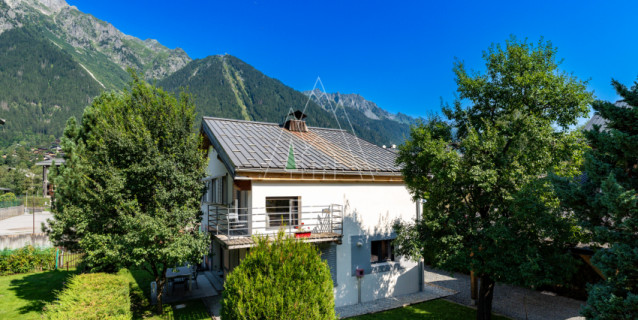 SOUS COMPROMIS DE VENTE / CHALET FALCON - CHAMONIX MONT BLANC