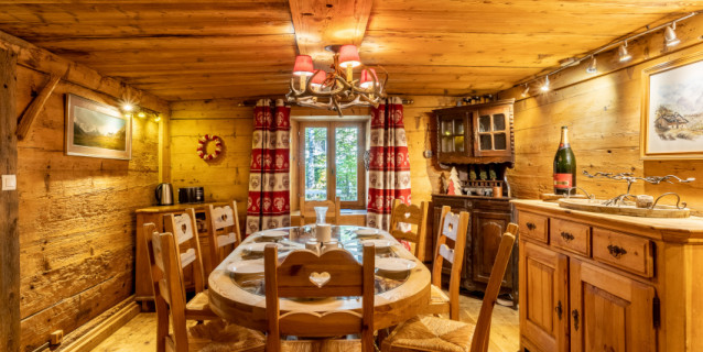 FERME PELLE, CHAMONIX CENTRE