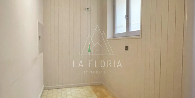 ROCHE APARTMENT, CHAMONIX CENTER