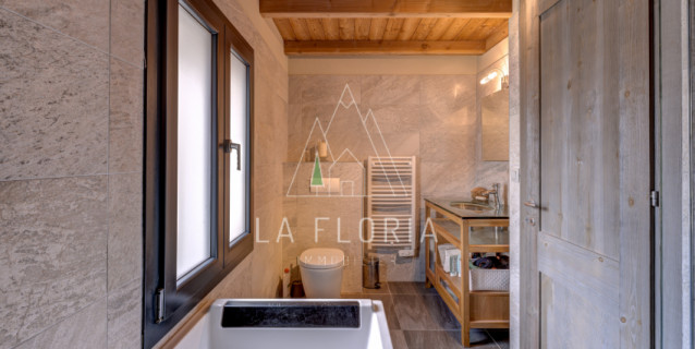 SOUS COMPROMIS DE VENTE / CHALET FALCON - CHAMONIX MONT BLANC