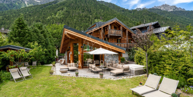 CHALET NOISETTE, CHAMONIX CENTRE