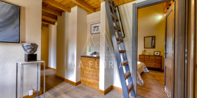 SOUS COMPROMIS DE VENTE / CHALET FALCON - CHAMONIX MONT BLANC