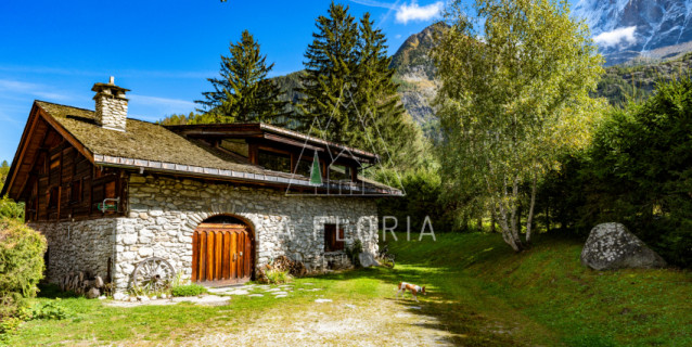 EL MONTARA FARM, CHAMONIX