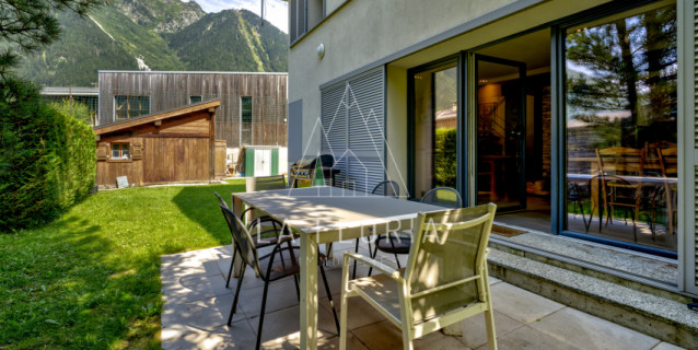 UNDER OFFER / CHALET FALCON - CHAMONIX MONT BLANC